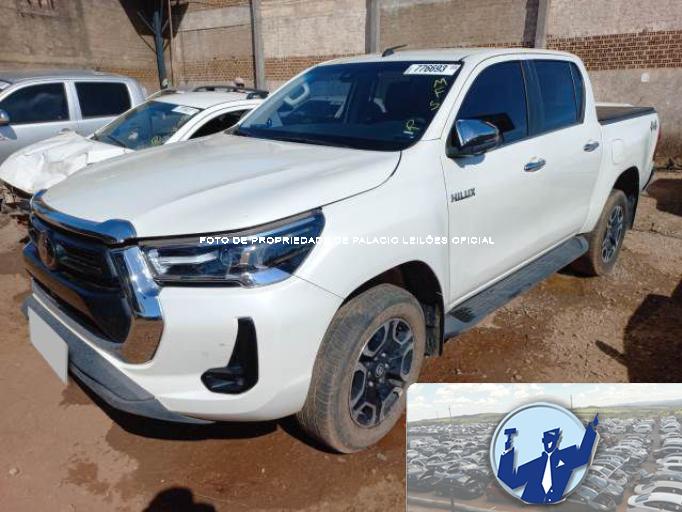 TOYOTA HILUX 22/22