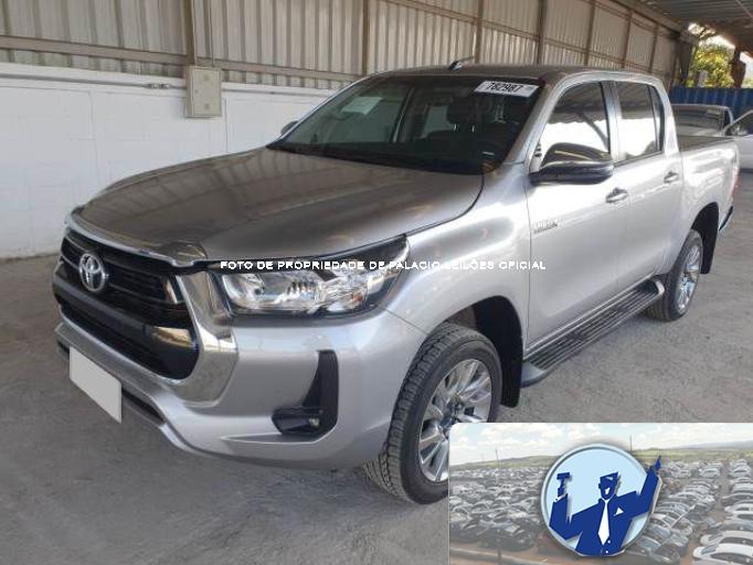 TOYOTA HILUX  21/21