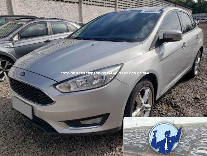 FORD FOCUS FASTBACK 15/16