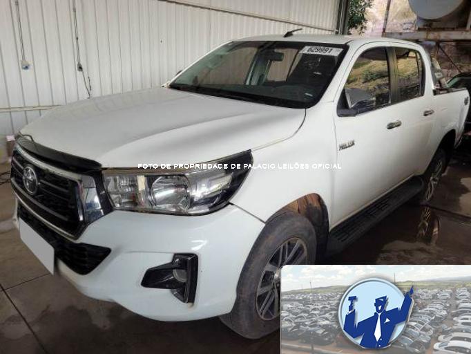 TOYOTA HILUX 20/20